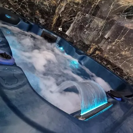 Royalspa D'amour Avec Jacuzzi Privatif *