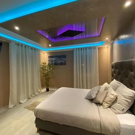 Royalspa D'amour Avec Jacuzzi Privatif * Страсбург